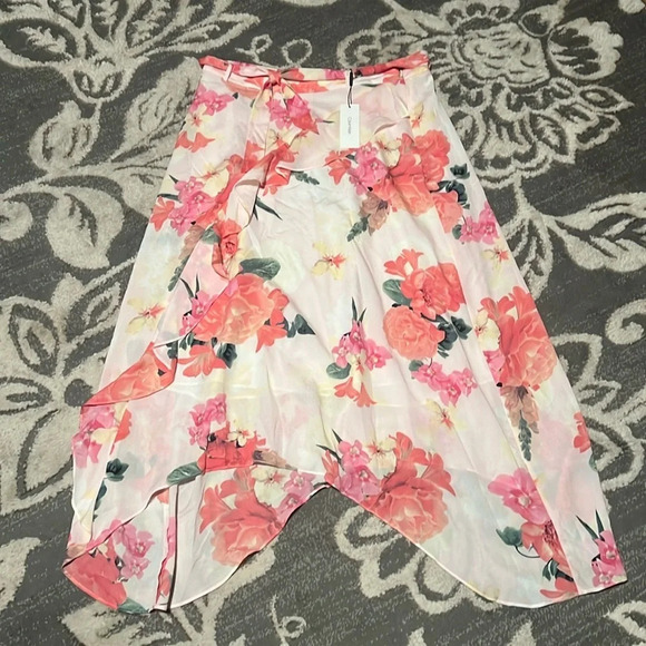 Calvin Klein skirt. New. Sheer but lined. Size 12. Floral. Gorgeous. - Picture 1 of 4